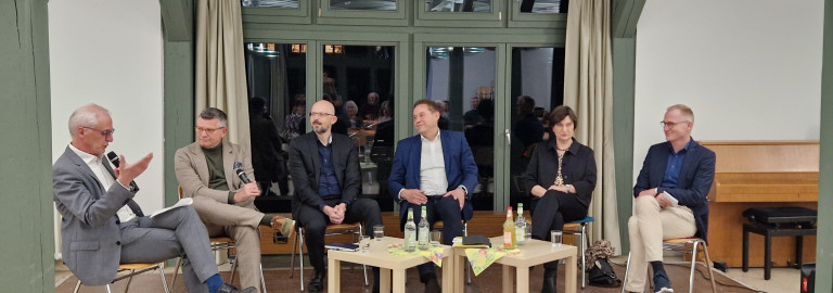 Podiumsgespräch "Fünf Jahre nach Corona" - Gäste
