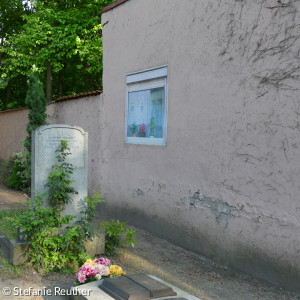 Fenster in der Mauer Unendlich still