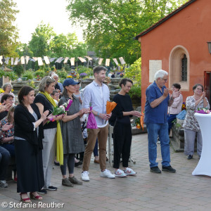 Künstler Unendlich still bei Vernissage